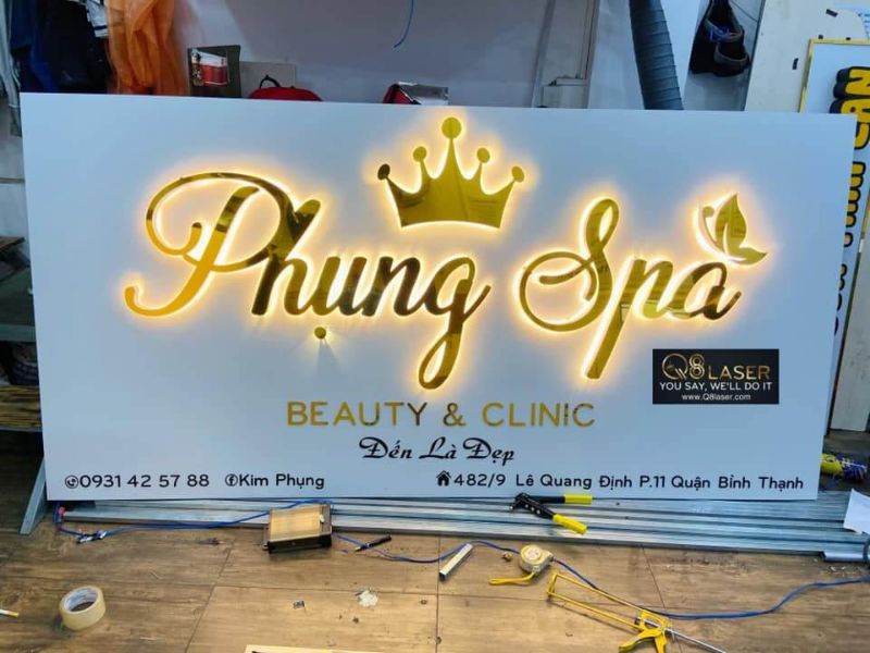 Bảng Hiệu Mica Spa