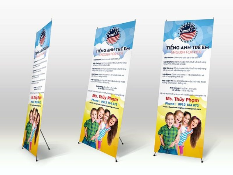 Các dạng standee phổ biến