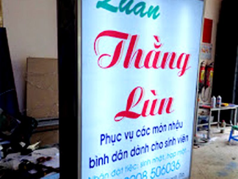 mẫu 11 bảng hiệu hộp đèn