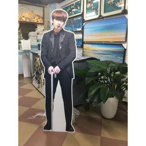 standee mô hình người