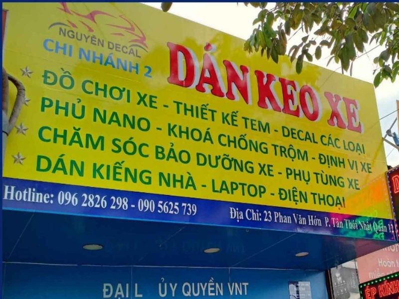 Bảng Hiệu Tole Dán Decal