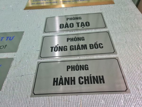 Bảng hiệu phòng ban