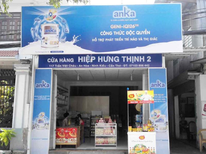 Mẫu 01 Bảng hiệu shop sữa