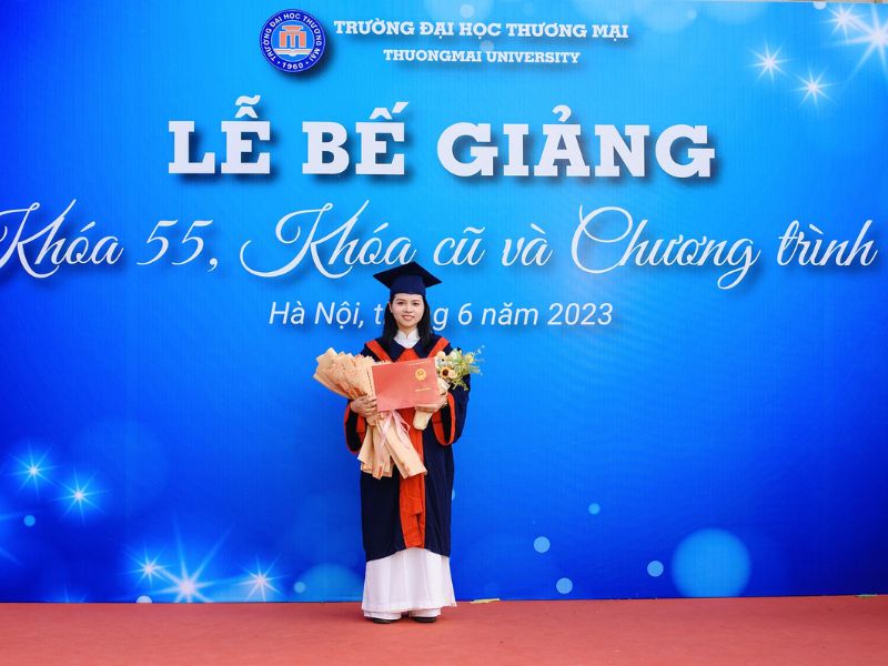 Mẫu 05 Backdrop tốt nghiệp